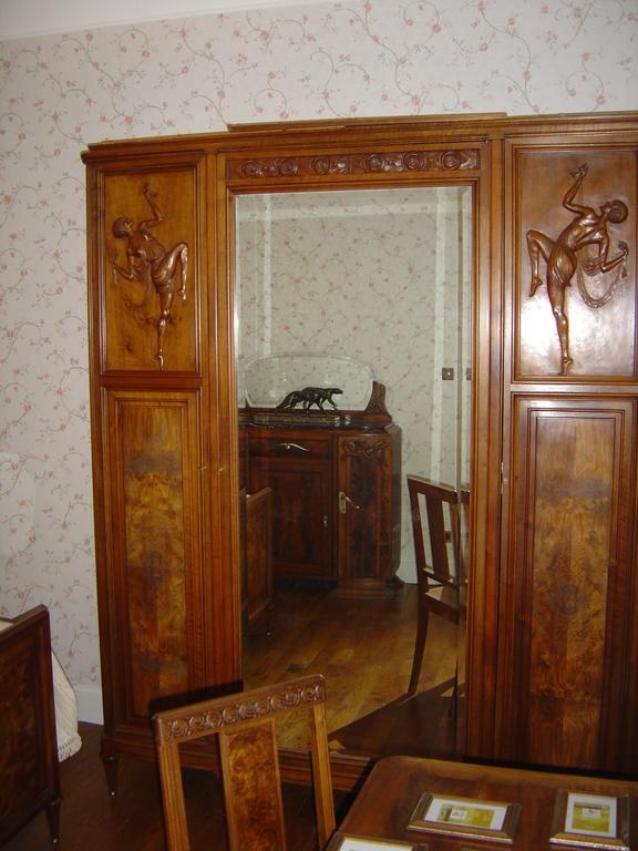 Le Terrondou Hotel Vic-sur-Cère Szoba fotó