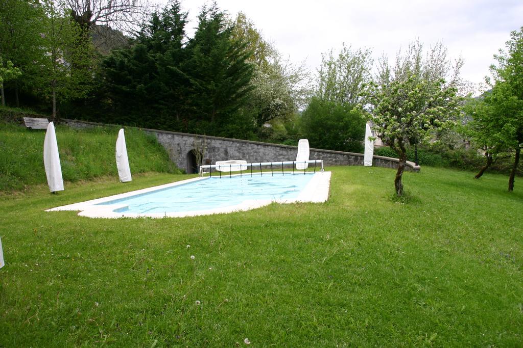 Le Terrondou Hotel Vic-sur-Cère Kültér fotó